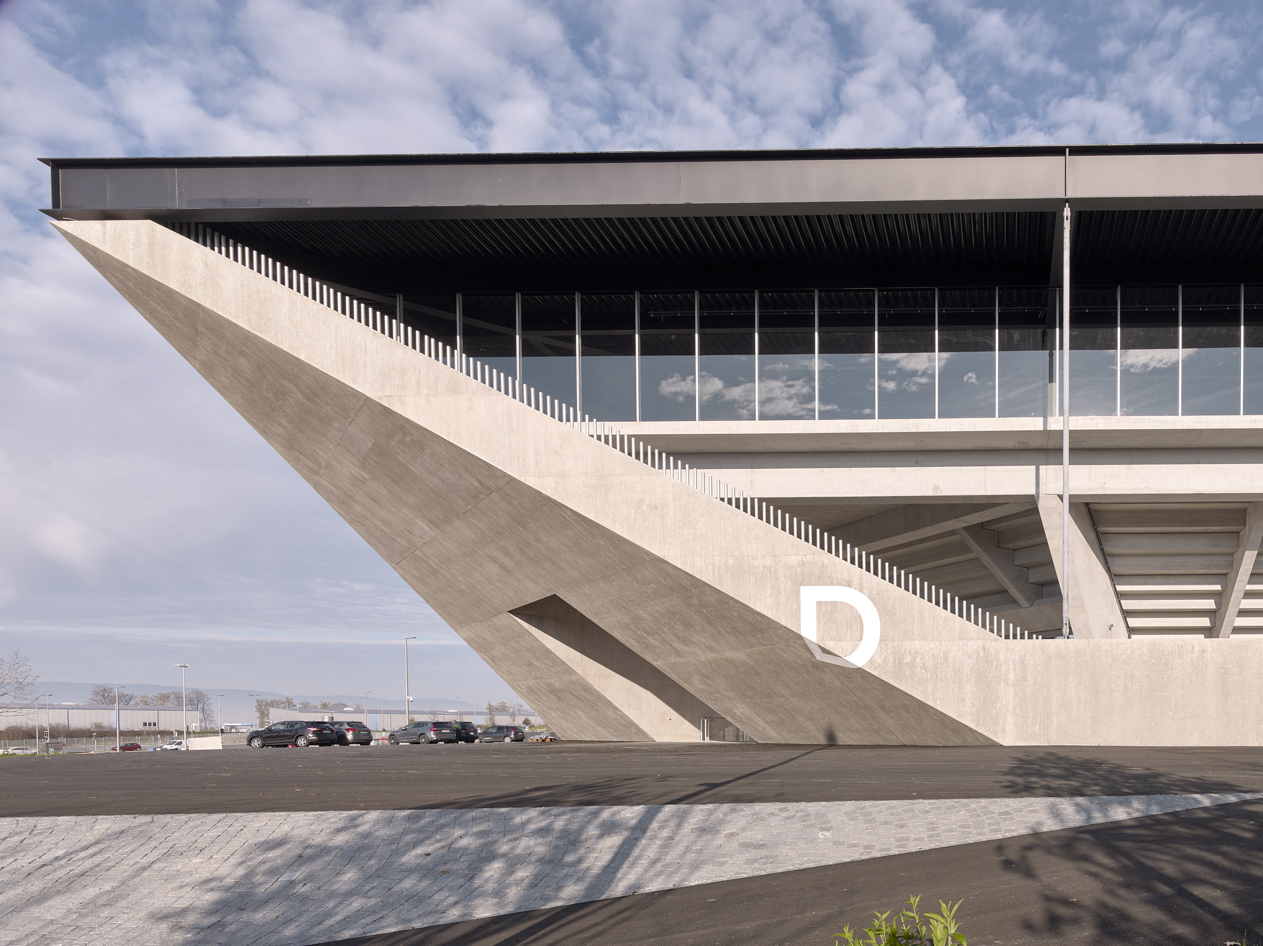 Stade de la Tuilière, Lausanne